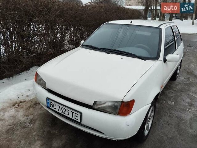Белый Форд Фиеста, объемом двигателя 1.25 л и пробегом 290 тыс. км за 1700 $, фото 2 на Automoto.ua