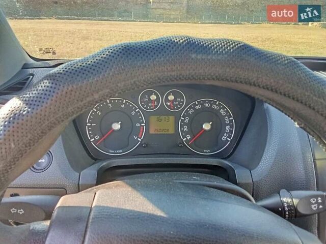 Белый Форд Фиеста, объемом двигателя 1.25 л и пробегом 260 тыс. км за 3300 $, фото 33 на Automoto.ua