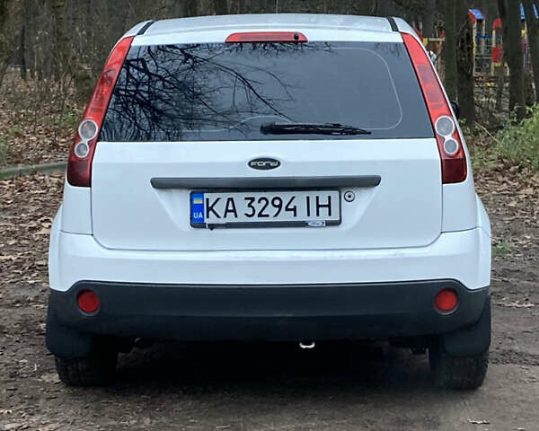 Белый Форд Фиеста, объемом двигателя 1.25 л и пробегом 277 тыс. км за 3350 $, фото 5 на Automoto.ua