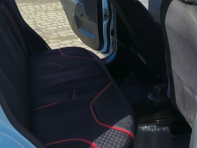 Білий Форд Фієста, об'ємом двигуна 1.3 л та пробігом 247 тис. км за 3499 $, фото 13 на Automoto.ua