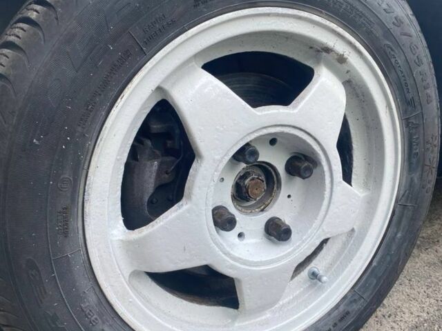 Белый Форд Фиеста, объемом двигателя 1.3 л и пробегом 211 тыс. км за 2900 $, фото 1 на Automoto.ua