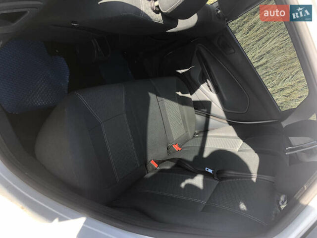 Белый Форд Фиеста, объемом двигателя 1.25 л и пробегом 180 тыс. км за 5500 $, фото 13 на Automoto.ua
