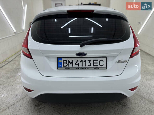 Белый Форд Фиеста, объемом двигателя 1.24 л и пробегом 158 тыс. км за 5200 $, фото 3 на Automoto.ua