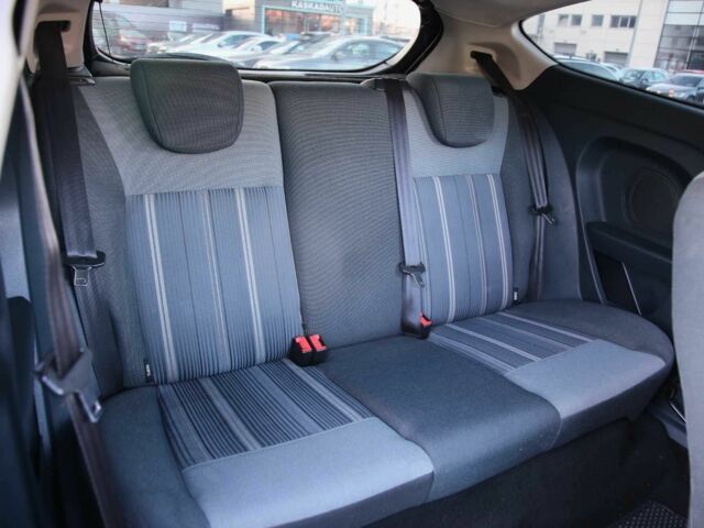 Білий Форд Фієста, об'ємом двигуна 1.2 л та пробігом 215 тис. км за 5500 $, фото 7 на Automoto.ua