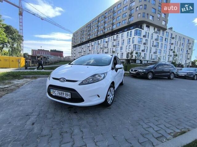 Белый Форд Фиеста, объемом двигателя 1.24 л и пробегом 116 тыс. км за 5500 $, фото 10 на Automoto.ua