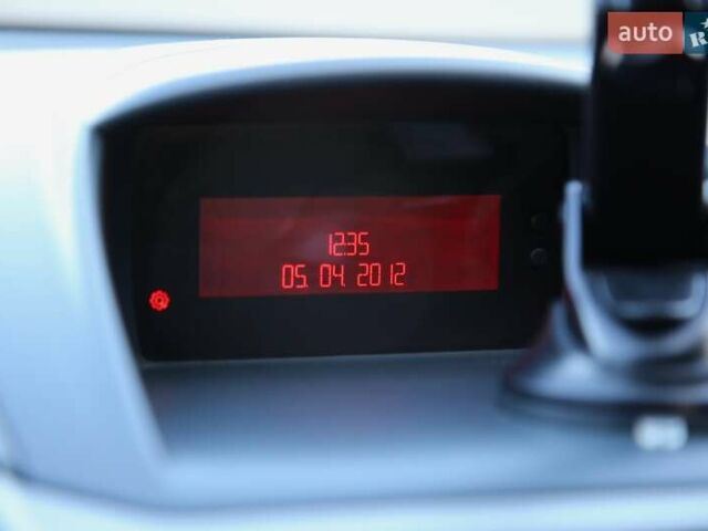 Білий Форд Фієста, об'ємом двигуна 1.2 л та пробігом 215 тис. км за 5500 $, фото 14 на Automoto.ua