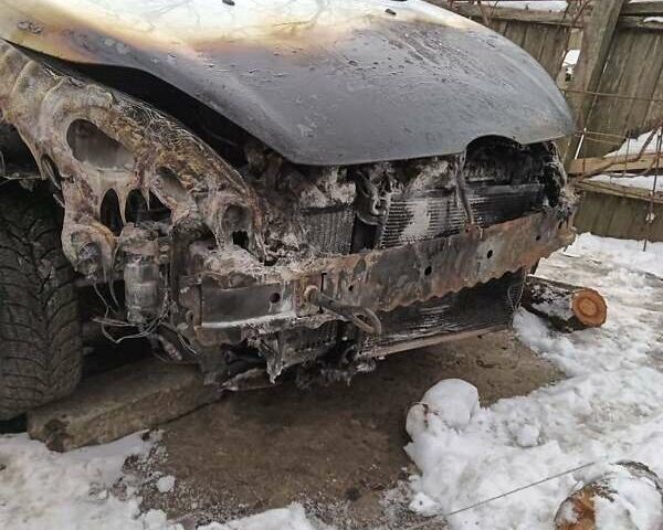 Білий Форд Фієста, об'ємом двигуна 1.2 л та пробігом 451 тис. км за 2500 $, фото 4 на Automoto.ua