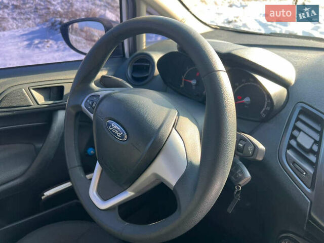 Белый Форд Фиеста, объемом двигателя 1.24 л и пробегом 103 тыс. км за 5800 $, фото 8 на Automoto.ua