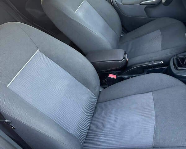 Білий Форд Фієста, об'ємом двигуна 1.24 л та пробігом 128 тис. км за 5300 $, фото 18 на Automoto.ua