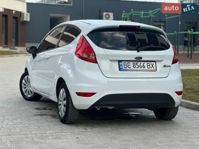 Белый Форд Фиеста, объемом двигателя 1.4 л и пробегом 205 тыс. км за 4400 $, фото 19 на Automoto.ua