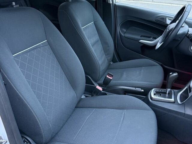 Белый Форд Фиеста, объемом двигателя 1.4 л и пробегом 110 тыс. км за 6950 $, фото 9 на Automoto.ua