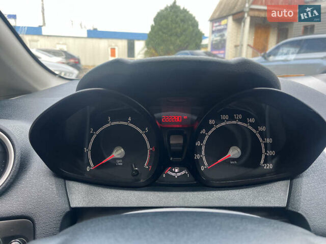 Білий Форд Фієста, об'ємом двигуна 1.39 л та пробігом 222 тис. км за 6800 $, фото 12 на Automoto.ua