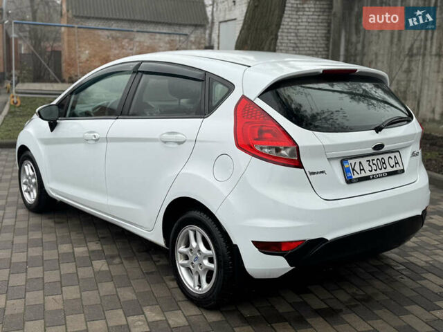 Белый Форд Фиеста, объемом двигателя 1.24 л и пробегом 122 тыс. км за 4900 $, фото 10 на Automoto.ua