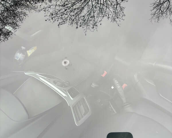 Белый Форд Фиеста, объемом двигателя 1.24 л и пробегом 212 тыс. км за 5400 $, фото 21 на Automoto.ua