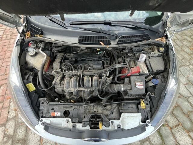 Білий Форд Фієста, об'ємом двигуна 1.4 л та пробігом 222 тис. км за 6800 $, фото 21 на Automoto.ua