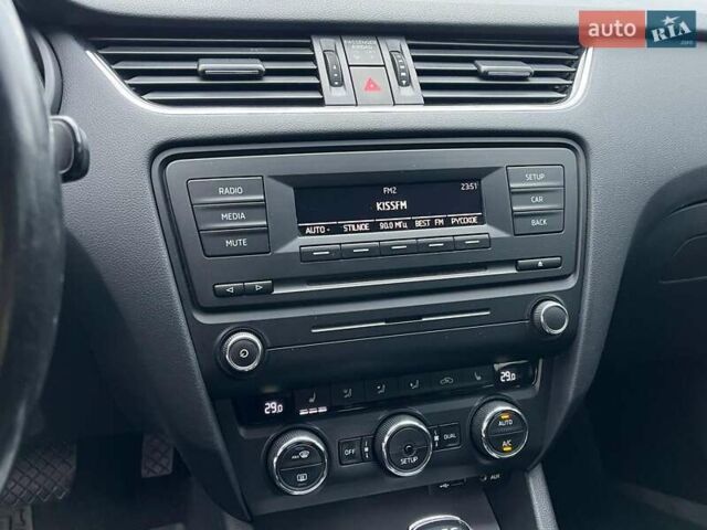 Білий Форд Фієста, об'ємом двигуна 1.4 л та пробігом 240 тис. км за 5990 $, фото 33 на Automoto.ua