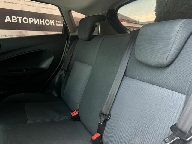 Білий Форд Фієста, об'ємом двигуна 1.4 л та пробігом 222 тис. км за 6800 $, фото 18 на Automoto.ua