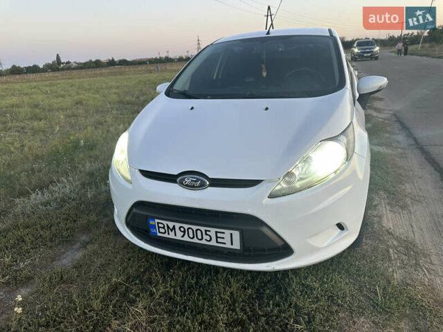 Белый Форд Фиеста, объемом двигателя 1.24 л и пробегом 124 тыс. км за 5800 $, фото 11 на Automoto.ua