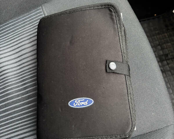 Белый Форд Фиеста, объемом двигателя 1.24 л и пробегом 212 тыс. км за 5400 $, фото 17 на Automoto.ua