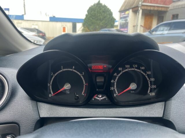 Білий Форд Фієста, об'ємом двигуна 1.4 л та пробігом 222 тис. км за 6800 $, фото 12 на Automoto.ua