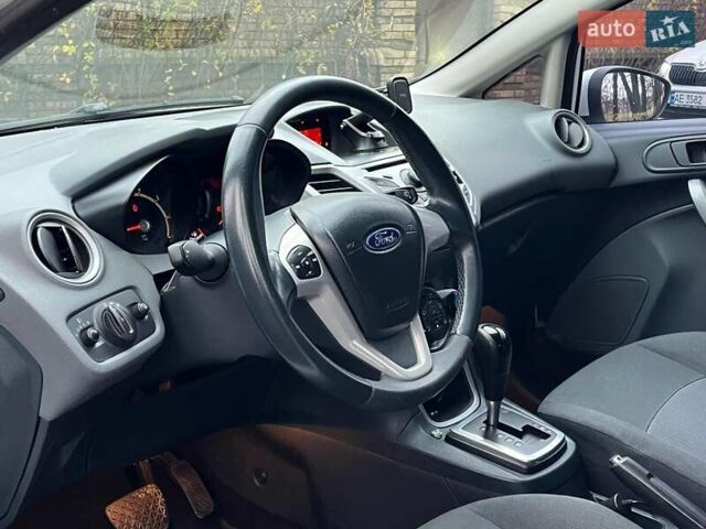 Білий Форд Фієста, об'ємом двигуна 1.4 л та пробігом 240 тис. км за 5990 $, фото 9 на Automoto.ua