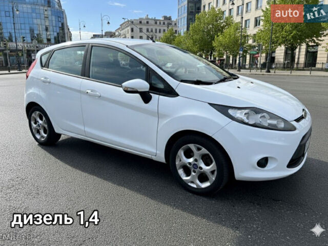 Білий Форд Фієста, об'ємом двигуна 1.4 л та пробігом 234 тис. км за 5500 $, фото 50 на Automoto.ua