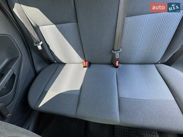 Белый Форд Фиеста, объемом двигателя 1.4 л и пробегом 115 тыс. км за 6500 $, фото 16 на Automoto.ua