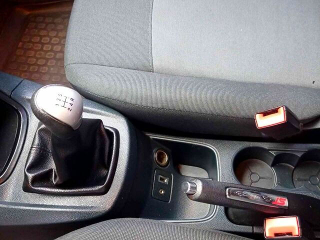 Білий Форд Фієста, об'ємом двигуна 1.2 л та пробігом 73 тис. км за 5800 $, фото 10 на Automoto.ua