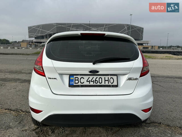 Белый Форд Фиеста, объемом двигателя 1.25 л и пробегом 140 тыс. км за 6300 $, фото 1 на Automoto.ua