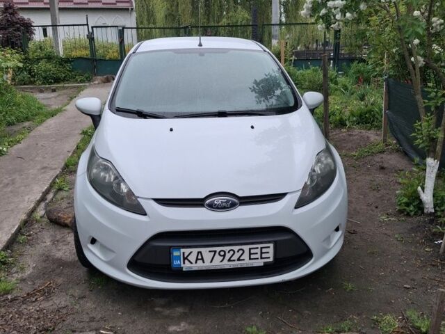 Білий Форд Фієста, об'ємом двигуна 1.2 л та пробігом 231 тис. км за 6500 $, фото 8 на Automoto.ua
