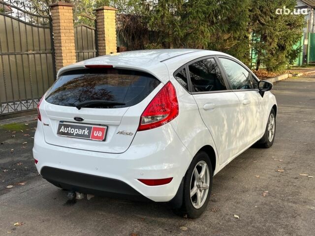 Белый Форд Фиеста, объемом двигателя 1.2 л и пробегом 170 тыс. км за 6290 $, фото 9 на Automoto.ua