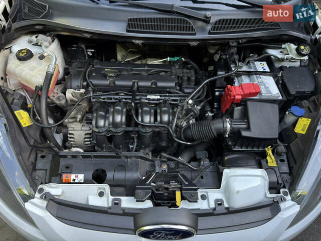 Белый Форд Фиеста, объемом двигателя 1.4 л и пробегом 115 тыс. км за 6500 $, фото 25 на Automoto.ua