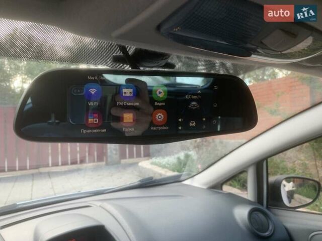 Форд Фиеста 2012 в Полтаве на Automoto.ua Белый Форд Фиеста, объемом двигателя 1.25 л и пробегом 51 тыс. км за 7199 $, фото 13 на Automoto.ua