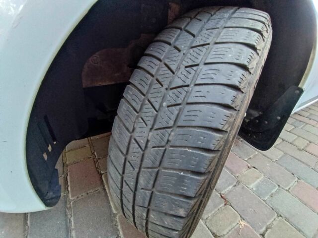 Білий Форд Фієста, об'ємом двигуна 1.25 л та пробігом 120 тис. км за 6501 $, фото 13 на Automoto.ua