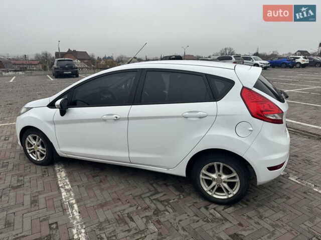Белый Форд Фиеста, объемом двигателя 1.4 л и пробегом 128 тыс. км за 7100 $, фото 9 на Automoto.ua