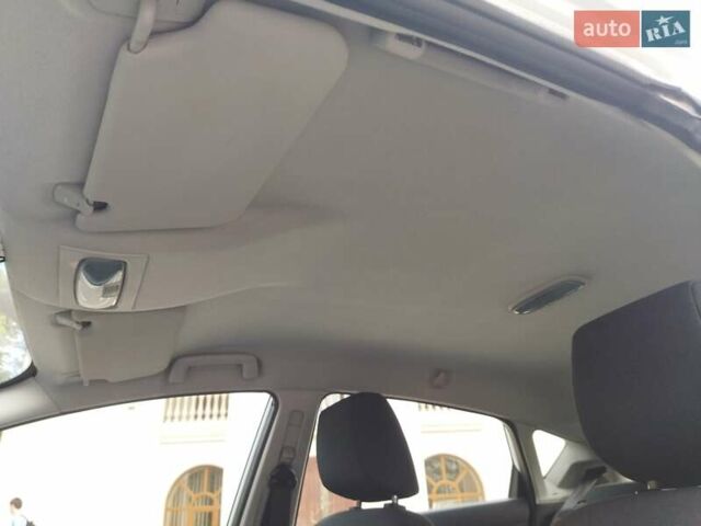 Белый Форд Фиеста, объемом двигателя 1.25 л и пробегом 117 тыс. км за 5900 $, фото 49 на Automoto.ua