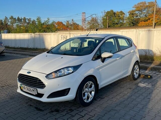 Белый Форд Фиеста, объемом двигателя 1.24 л и пробегом 129 тыс. км за 6800 $, фото 1 на Automoto.ua