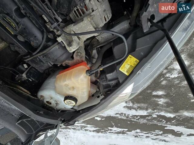 Білий Форд Фієста, об'ємом двигуна 1.25 л та пробігом 53 тис. км за 6400 $, фото 120 на Automoto.ua