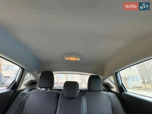 Белый Форд Фиеста, объемом двигателя 1.6 л и пробегом 135 тыс. км за 7000 $, фото 12 на Automoto.ua