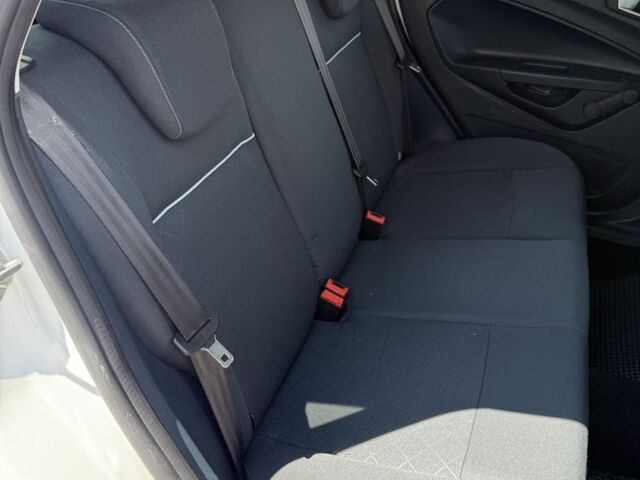 Белый Форд Фиеста, объемом двигателя 1.4 л и пробегом 84 тыс. км за 7100 $, фото 20 на Automoto.ua