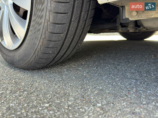 Белый Форд Фиеста, объемом двигателя 1.4 л и пробегом 115 тыс. км за 6500 $, фото 23 на Automoto.ua