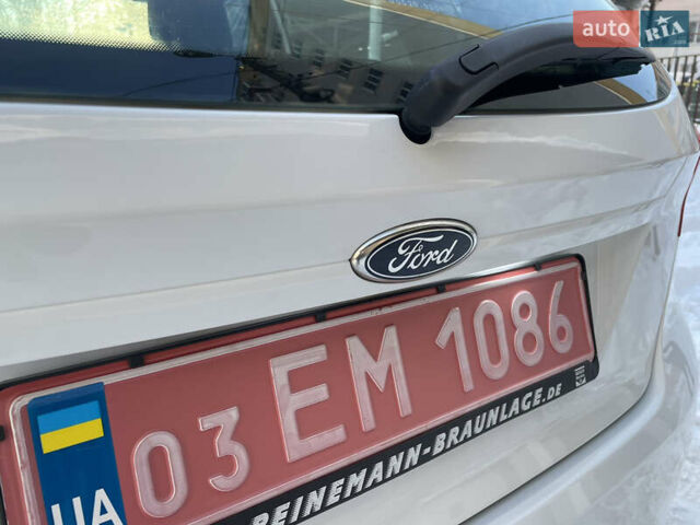 Белый Форд Фиеста, объемом двигателя 1.24 л и пробегом 209 тыс. км за 6499 $, фото 15 на Automoto.ua