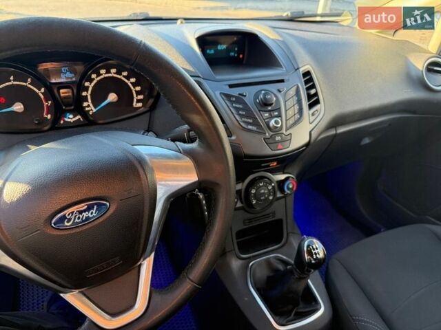 Белый Форд Фиеста, объемом двигателя 1.24 л и пробегом 78 тыс. км за 6200 $, фото 23 на Automoto.ua