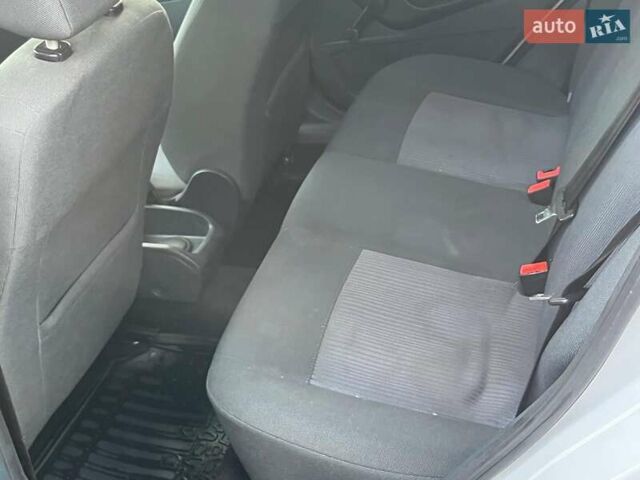 Білий Форд Фієста, об'ємом двигуна 1.2 л та пробігом 170 тис. км за 6290 $, фото 20 на Automoto.ua