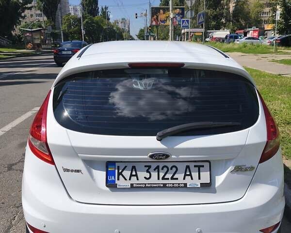 Белый Форд Фиеста, объемом двигателя 1.25 л и пробегом 170 тыс. км за 6200 $, фото 6 на Automoto.ua