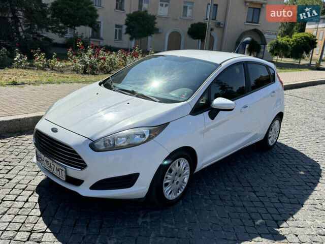 Білий Форд Фієста, об'ємом двигуна 1.6 л та пробігом 148 тис. км за 7700 $, фото 5 на Automoto.ua