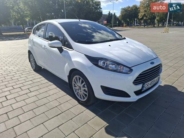 Белый Форд Фиеста, объемом двигателя 1.5 л и пробегом 218 тыс. км за 6999 $, фото 6 на Automoto.ua