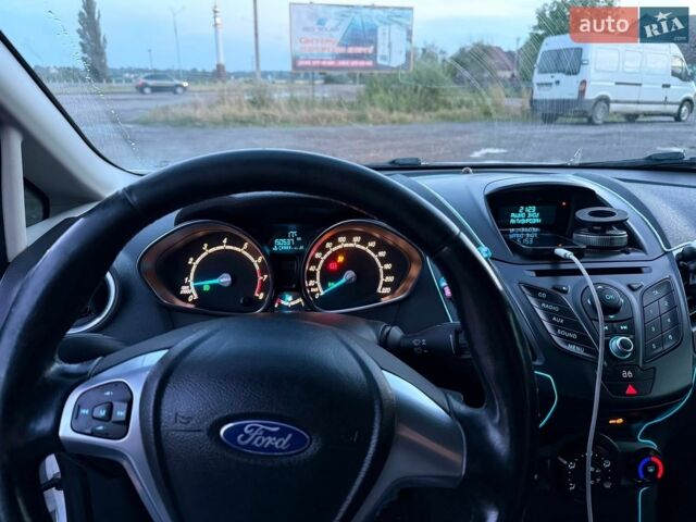 Белый Форд Фиеста, объемом двигателя 1.39 л и пробегом 151 тыс. км за 6500 $, фото 14 на Automoto.ua