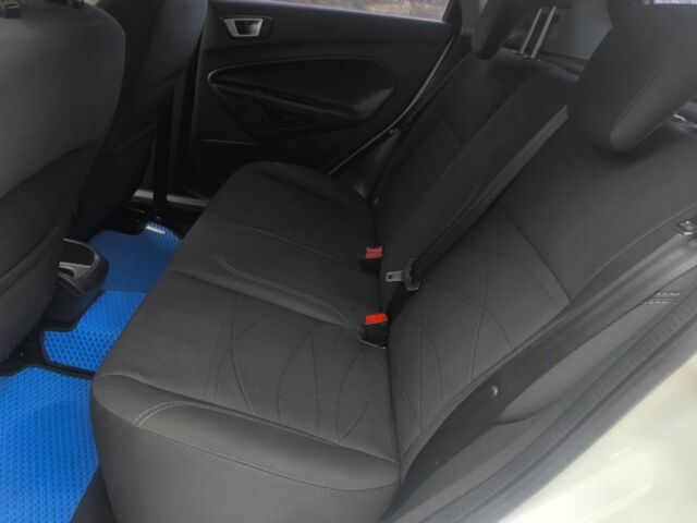 Білий Форд Фієста, об'ємом двигуна 1.5 л та пробігом 190 тис. км за 7625 $, фото 19 на Automoto.ua