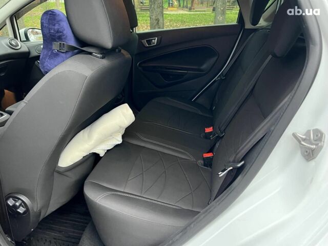 Белый Форд Фиеста, объемом двигателя 1 л и пробегом 151 тыс. км за 6940 $, фото 18 на Automoto.ua